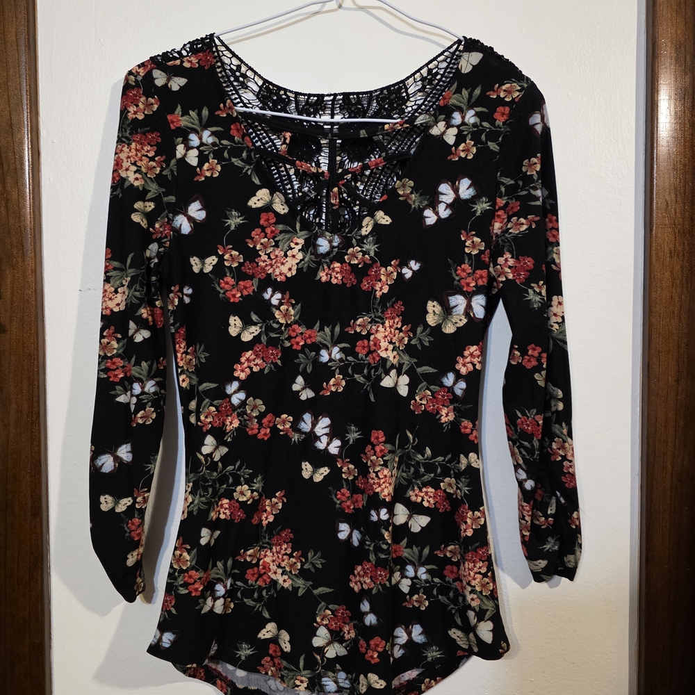 No Boundaries Black Floral and Butterfly Blouse